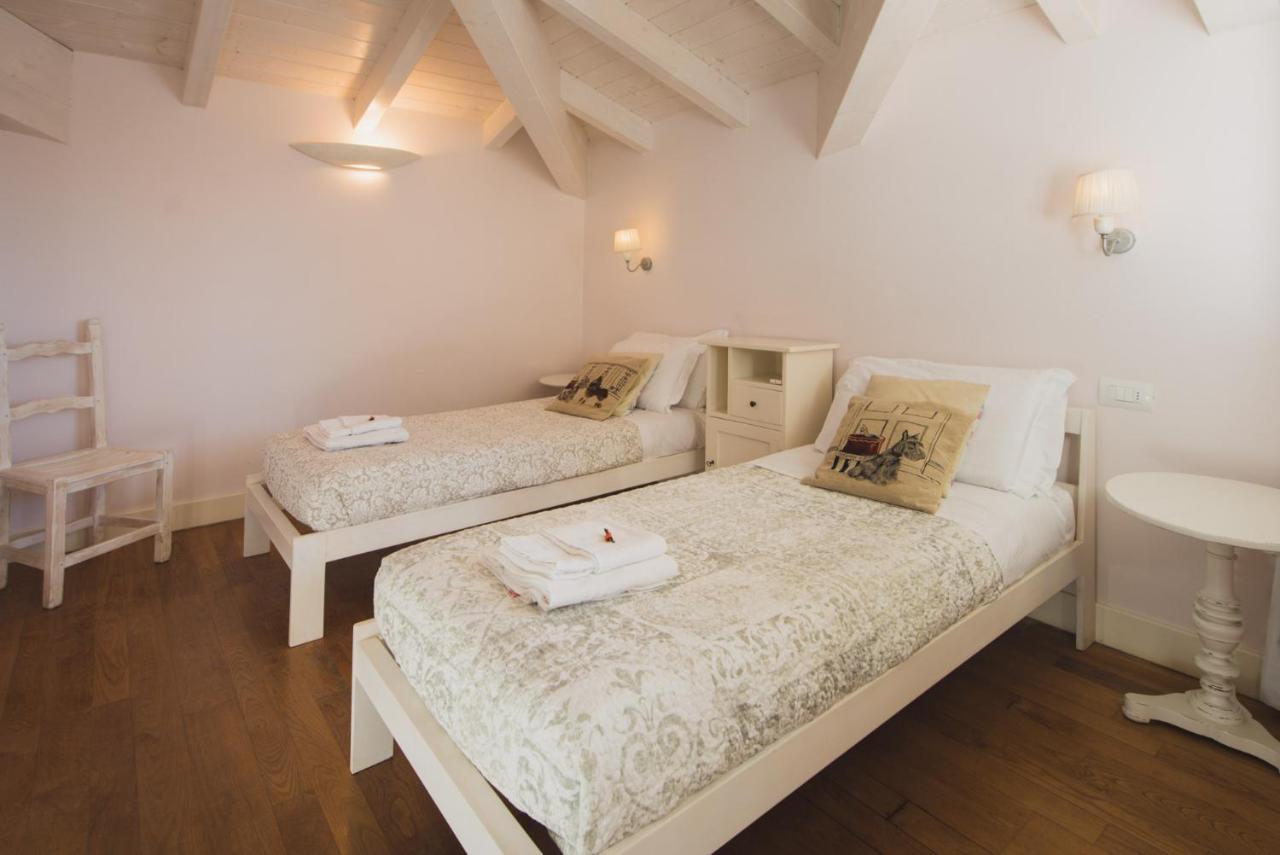 Villa Lilla Sulla Spiaggia Di San Vincenzo Luxury Екстериор снимка