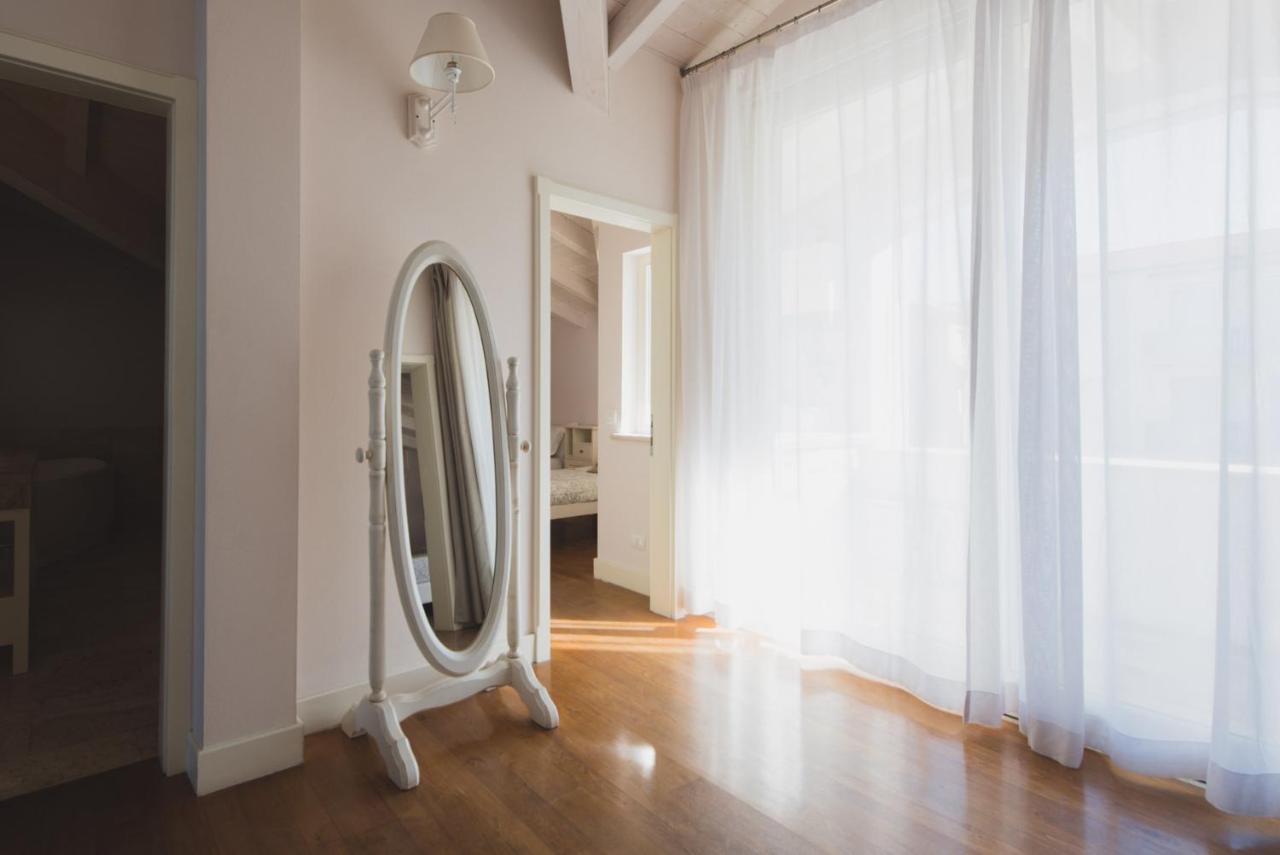 Villa Lilla Sulla Spiaggia Di San Vincenzo Luxury Екстериор снимка